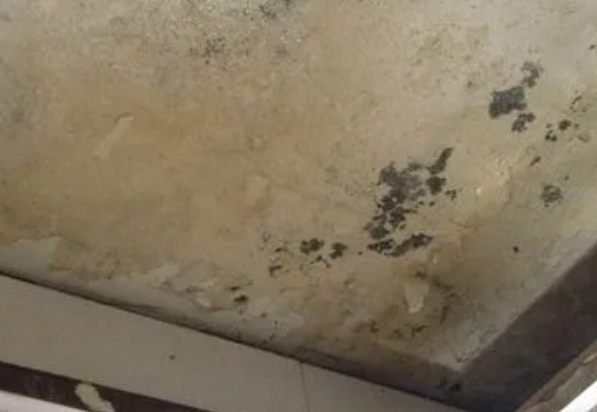 澄城阳台漏水维修公司分享下澄城卫生间渗水维修需要注意哪些问题。